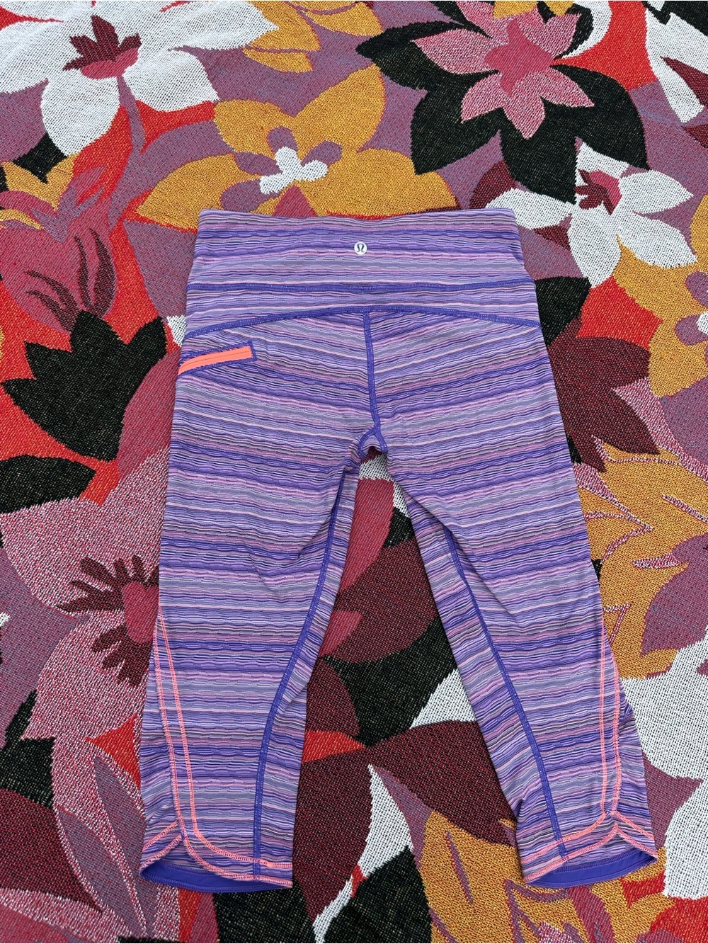 lululemon athletica Top Speed Space Dye Crop - Picture 3 of 8
